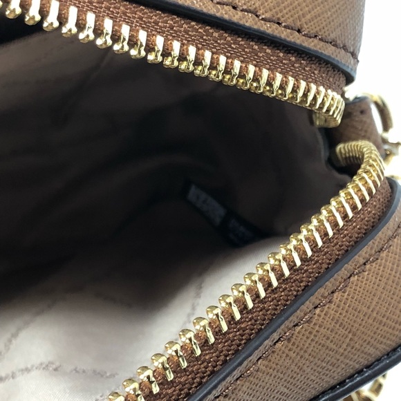 Authentic Michael Kors Large Ew Crossbody Handbag - Picture 8 of 8